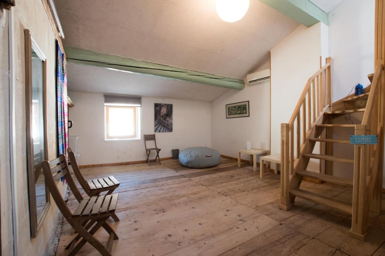 Baudan - Maison Débordante De Charme Avec Terrasse Arles